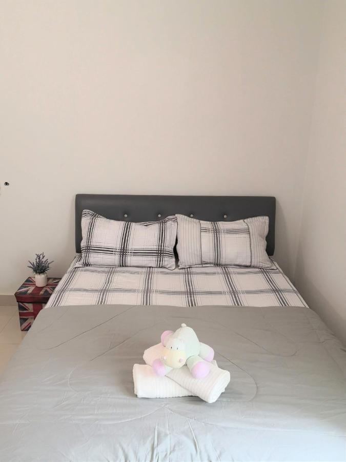 Sparkling Clean Homestay @ Kota Kemuning - Rimbayu Teluk Panglima Garang 외부 사진