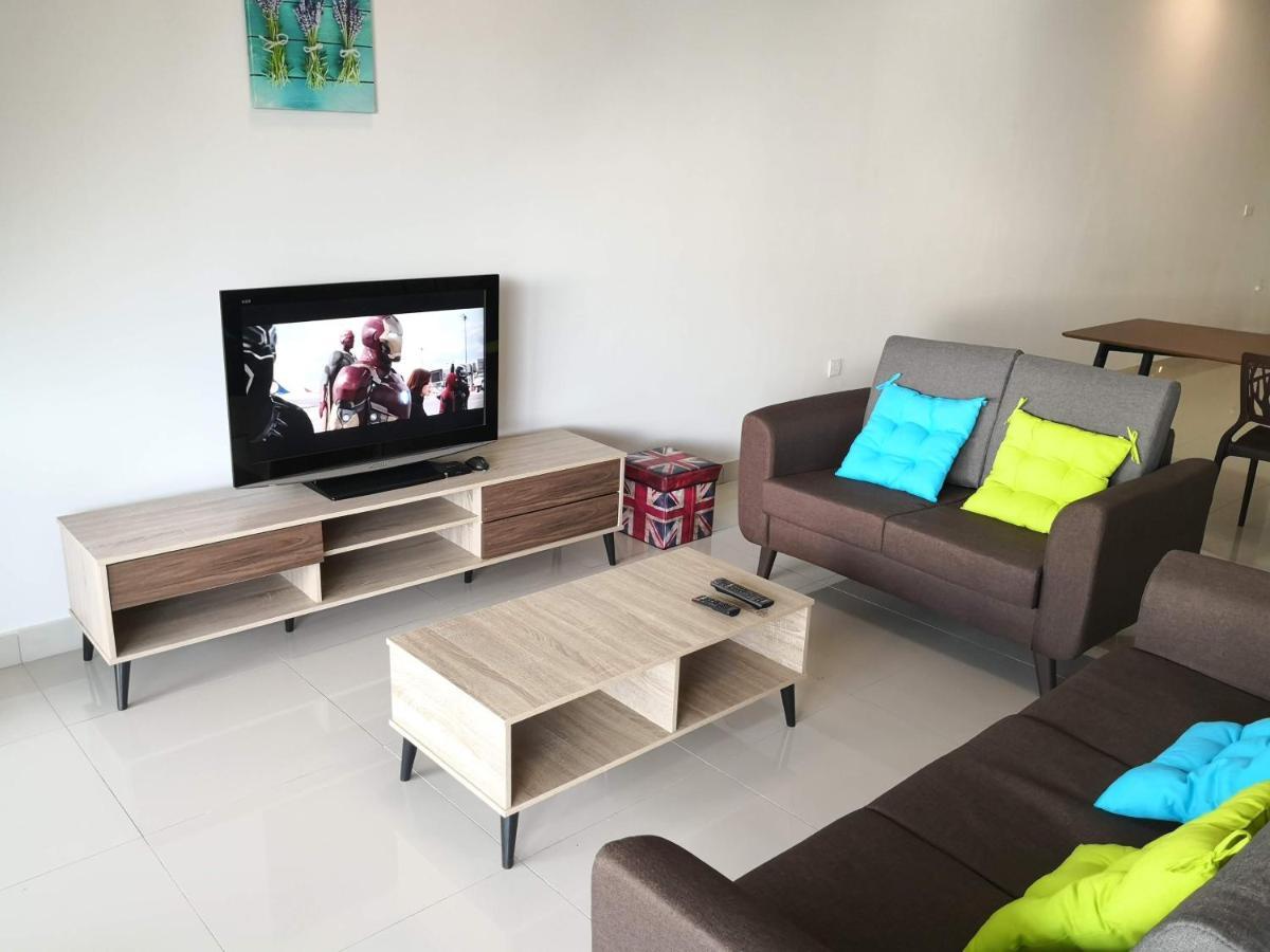Sparkling Clean Homestay @ Kota Kemuning - Rimbayu Teluk Panglima Garang 외부 사진