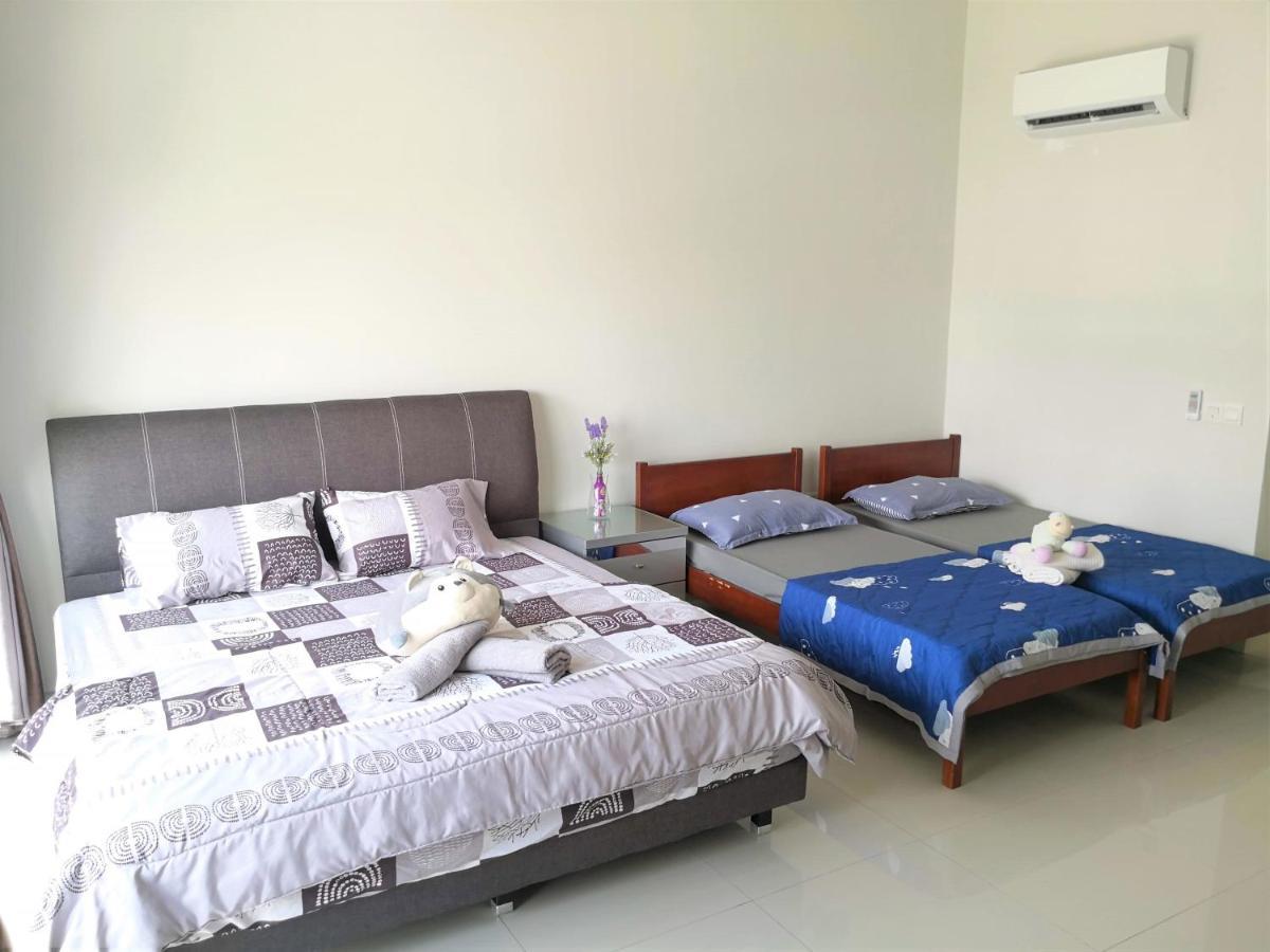 Sparkling Clean Homestay @ Kota Kemuning - Rimbayu Teluk Panglima Garang 외부 사진
